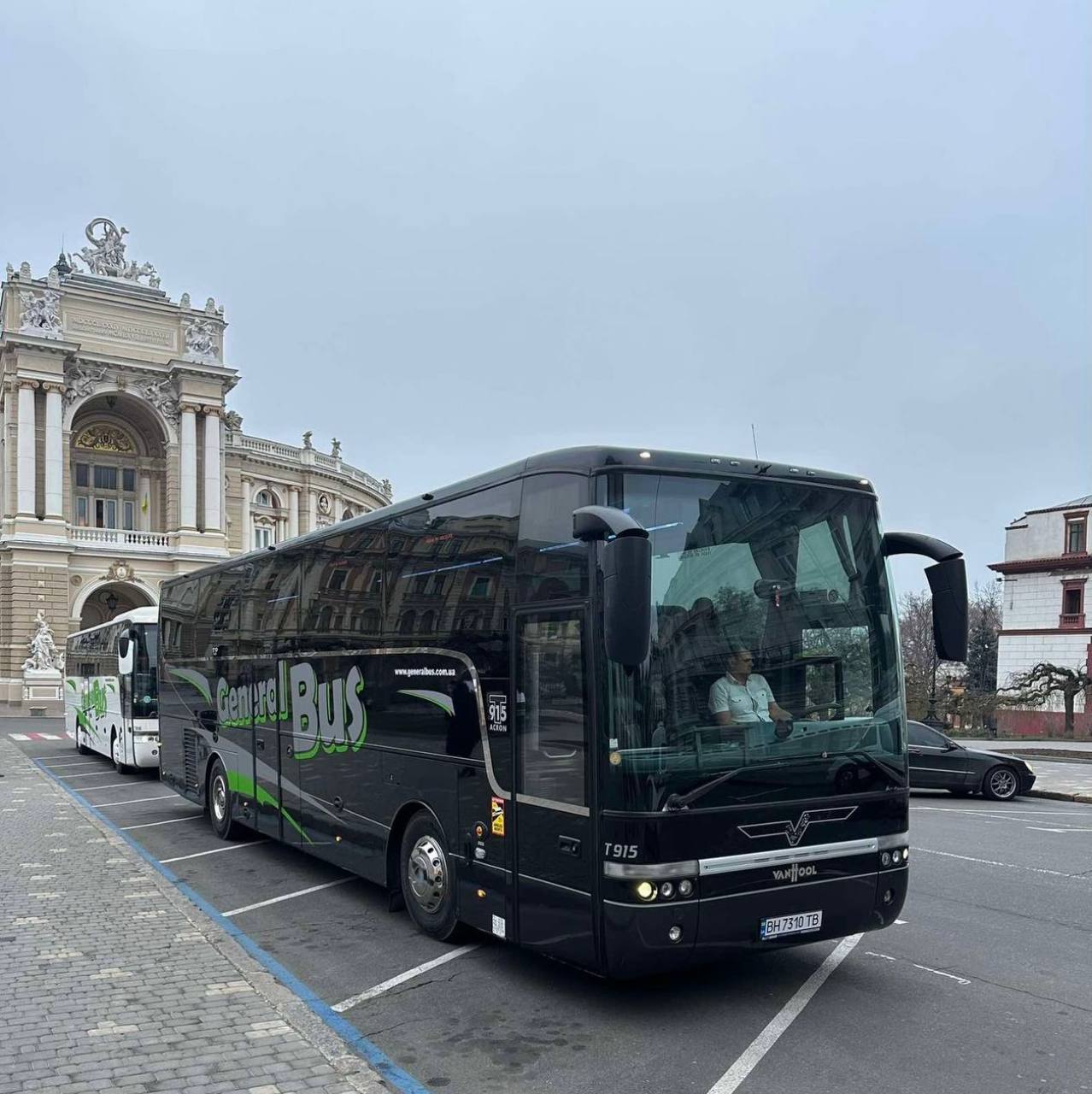 Bus